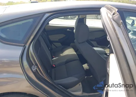 2013 Ford Focus Se z USA, uszkodzony, nr VIN 1FADP3K28DL110849